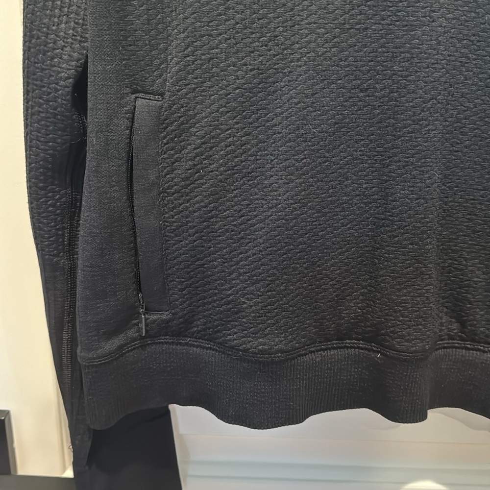 Size 10 Lululemon Quarter Zip - Picture 3 of 7